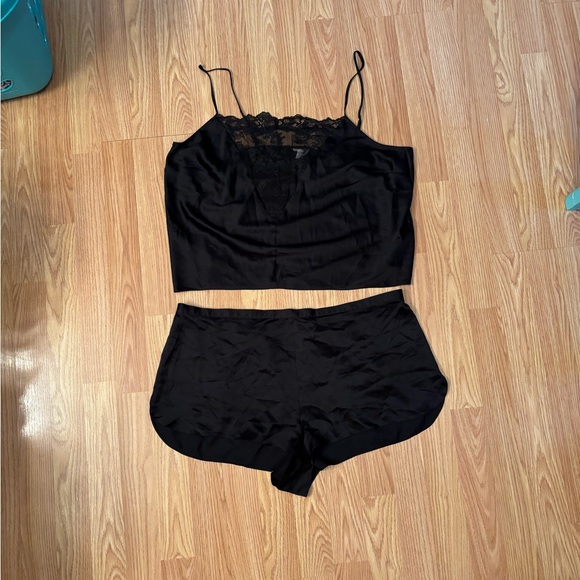 Victoria's Secret Other - Victoria’s Secret Sleepwear Set